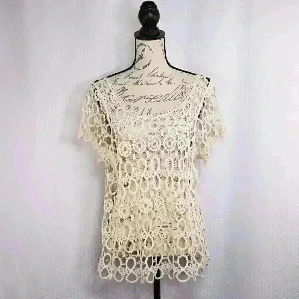 Bobeau cream color open crochet short sleeve top/cover up lace